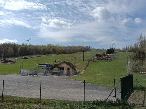 Góra Kamieńsk stok narciarski i teren rekreacyjny w Kamieńsku